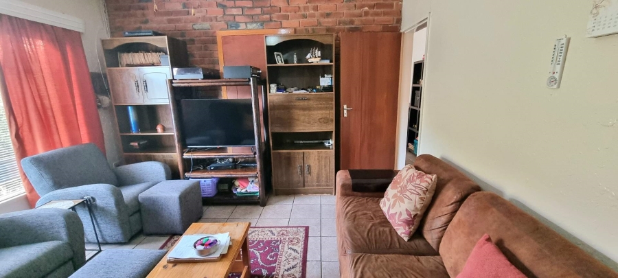 3 Bedroom Property for Sale in Langenhovenpark Free State